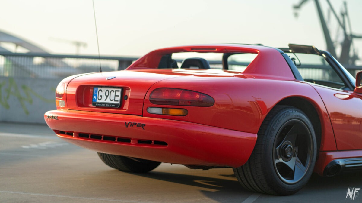 Dodge Viper lampa tył