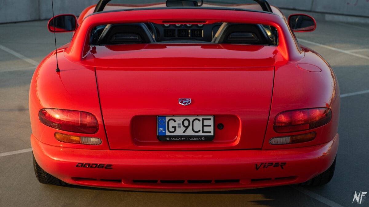Dodge Viper tył