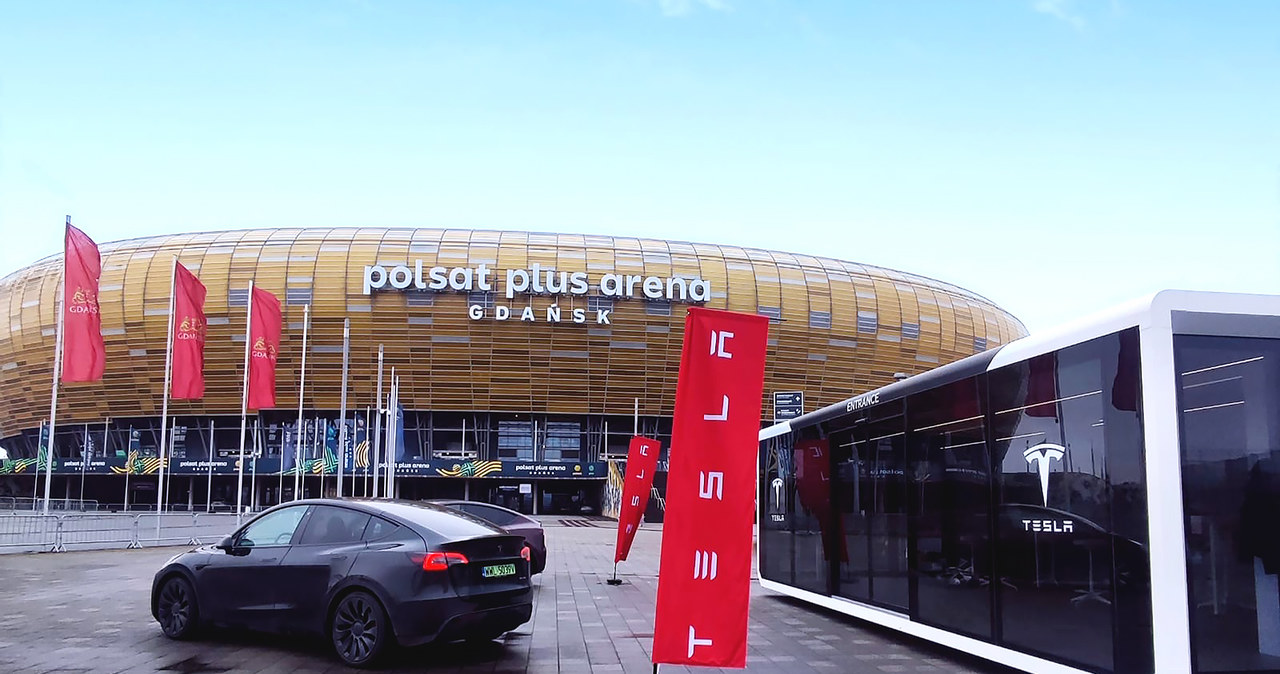 Pop-Up Store Tesli w Gdańsku