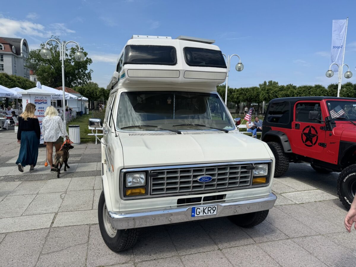 Ford Camper