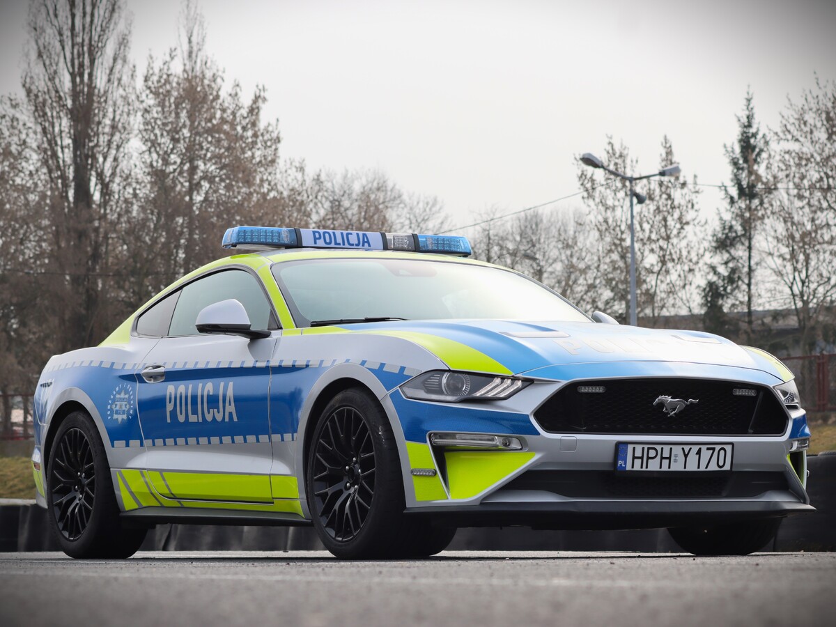 Ford Mustang oficjalnie w Policji